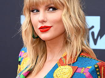 Taylor Swift Drops New Album
